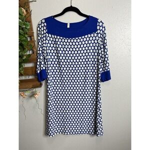 Gilli Womens Shift Dress Blue White Geometric Stretch 3/4 Sleeves Scoop Neck M